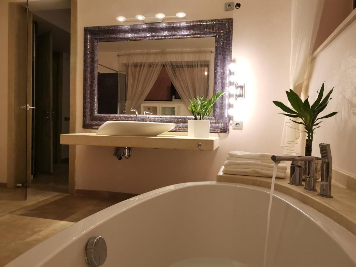 Kubiq Residence Temesgyarmat Kültér fotó