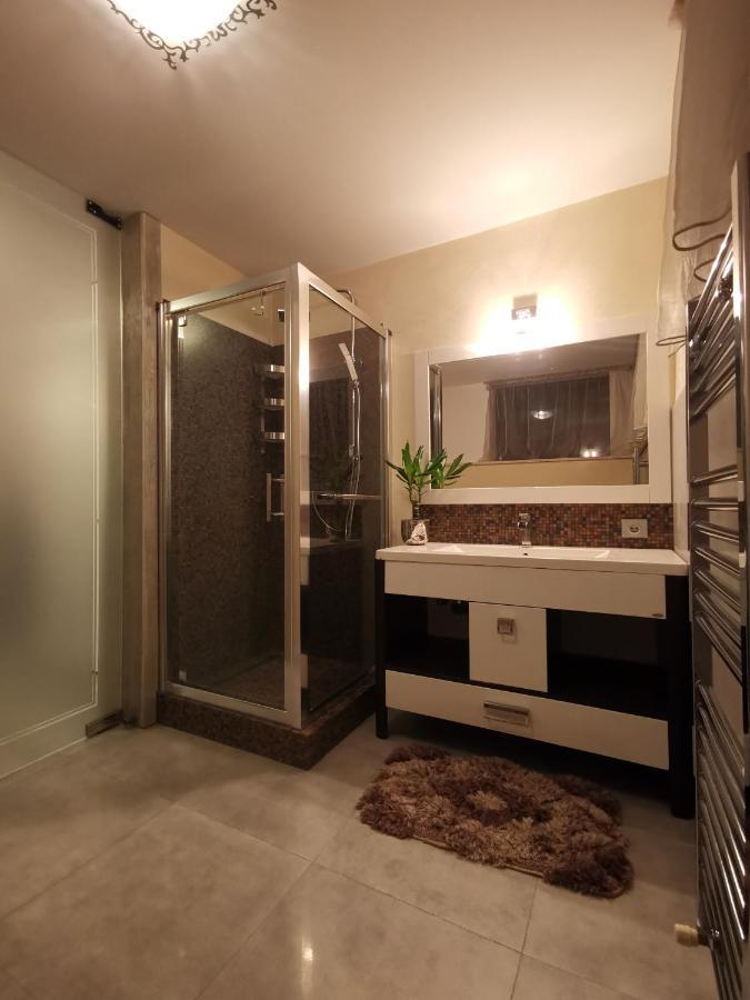 Kubiq Residence Temesgyarmat Kültér fotó