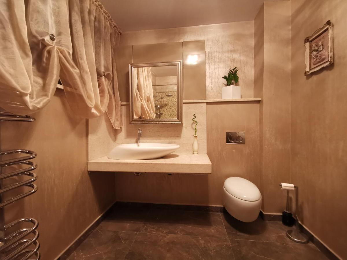 Kubiq Residence Temesgyarmat Kültér fotó