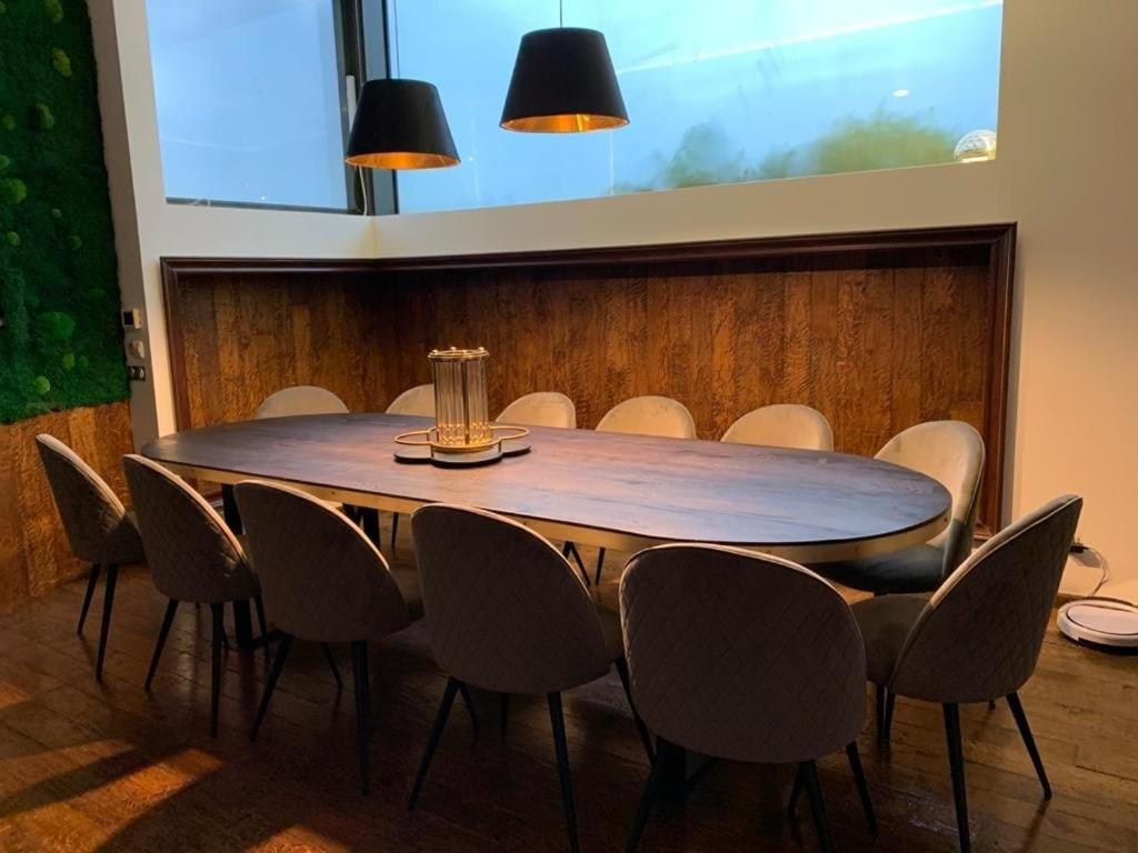 Kubiq Residence Temesgyarmat Kültér fotó