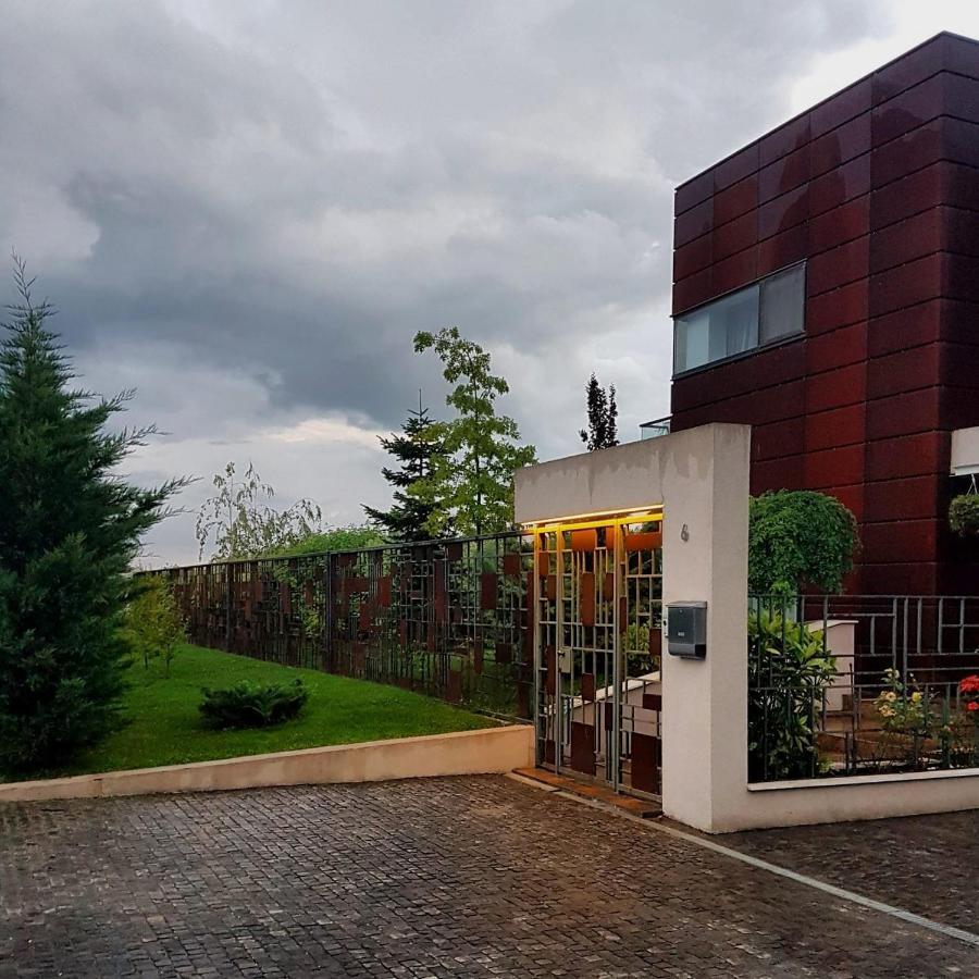 Kubiq Residence Temesgyarmat Kültér fotó