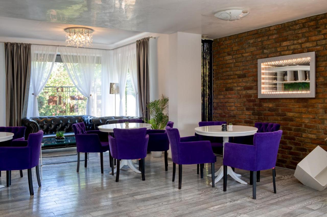 Kubiq Residence Temesgyarmat Kültér fotó