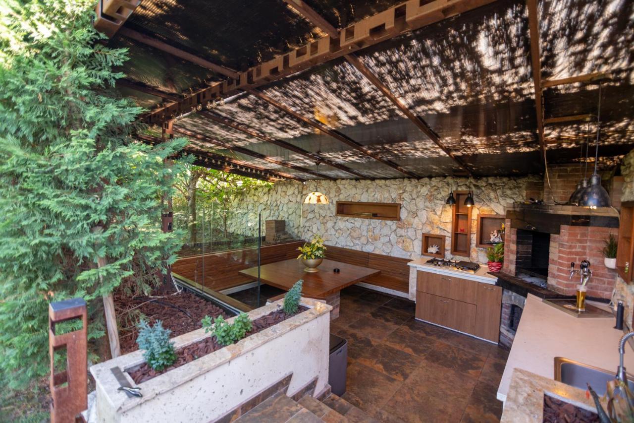 Kubiq Residence Temesgyarmat Kültér fotó