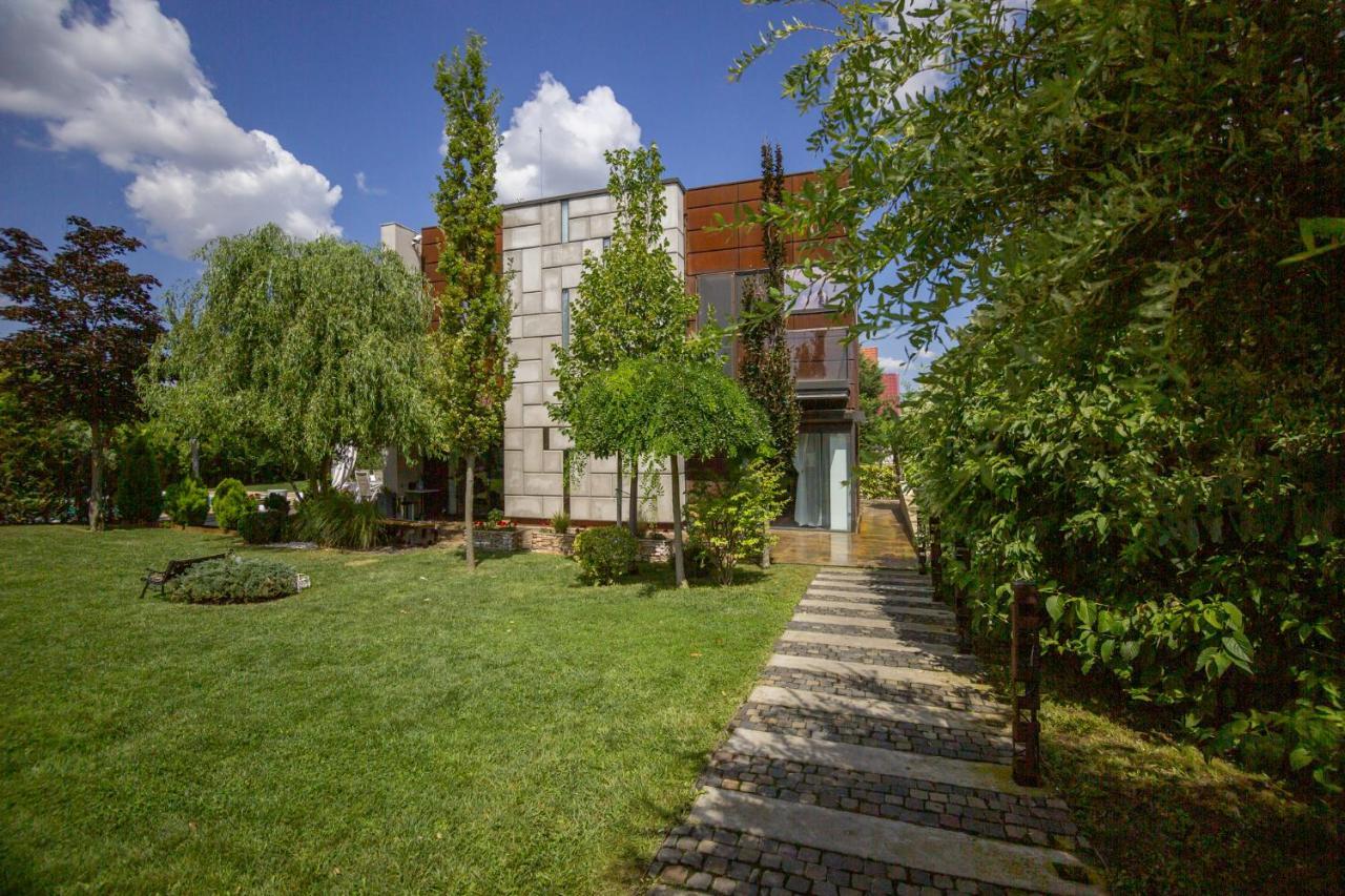 Kubiq Residence Temesgyarmat Kültér fotó