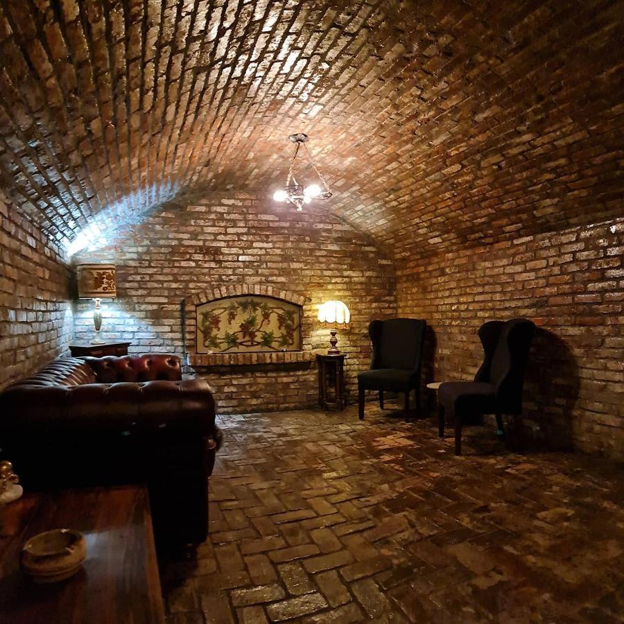 Kubiq Residence Temesgyarmat Kültér fotó