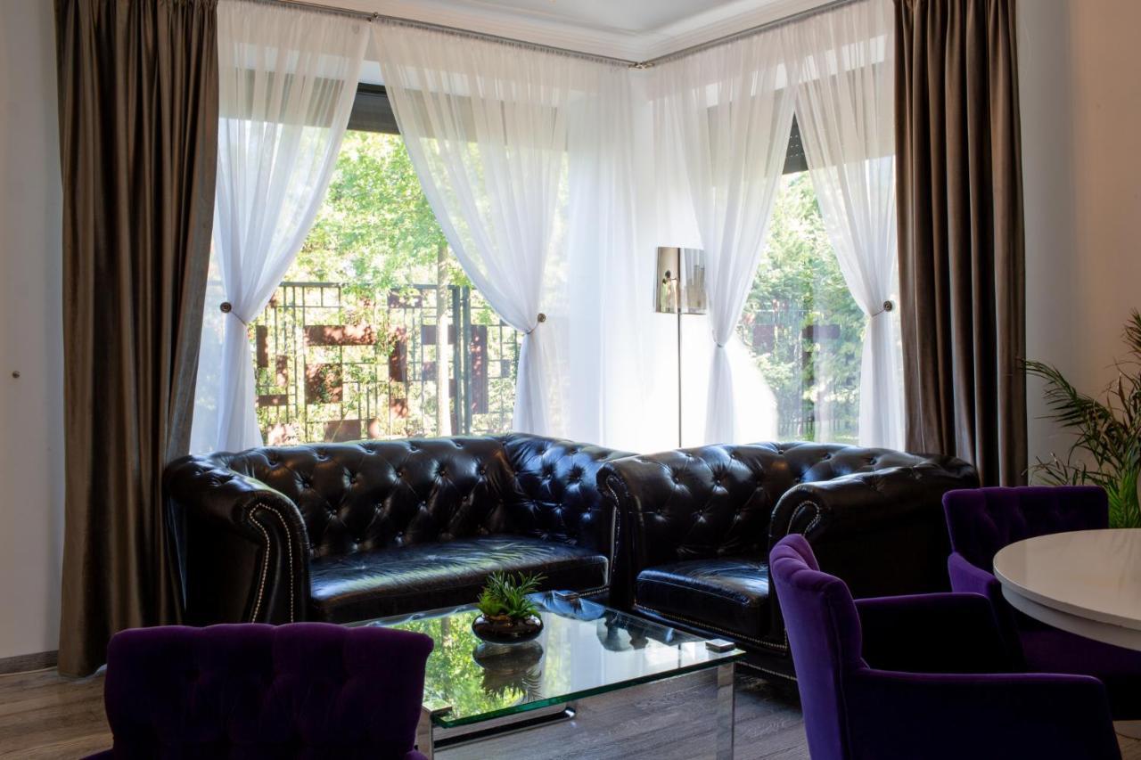 Kubiq Residence Temesgyarmat Kültér fotó