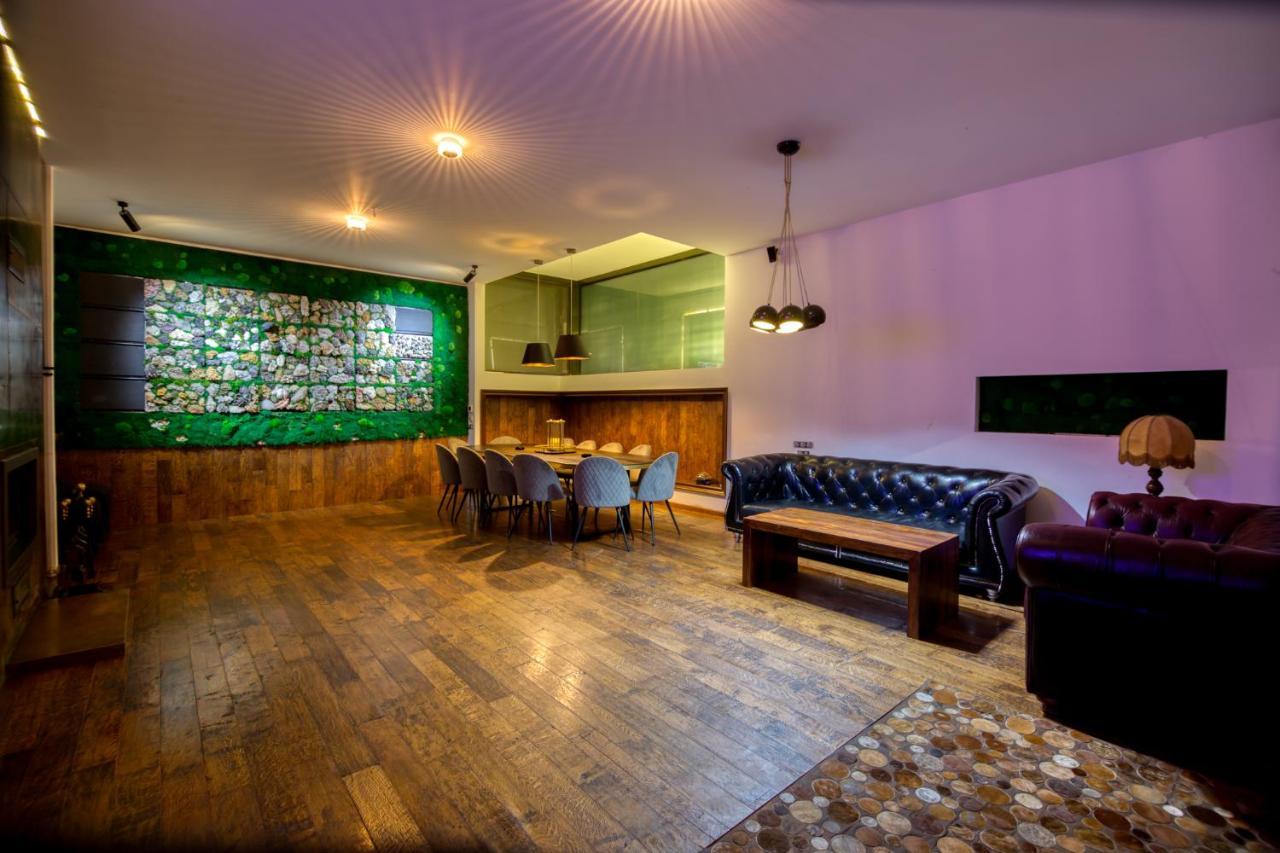 Kubiq Residence Temesgyarmat Kültér fotó