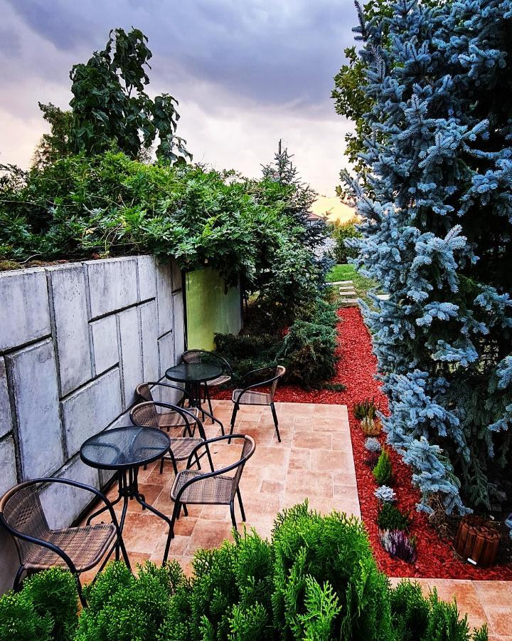 Kubiq Residence Temesgyarmat Kültér fotó